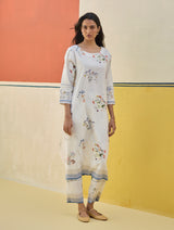 Kera Floral Embroidered Kurta Set
- Ivory