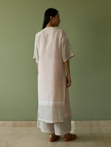 Vira Hand-Emboidered Linen Kurta - Blush