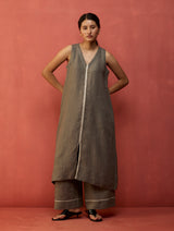 Rohe Sleeveless Linen Kurta Set - Grey