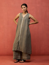 Rohe Sleeveless Linen Kurta Set - Grey