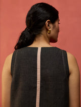 Rohe Sleeveless Linen Kurta Set - Charcoal