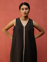 Rohe Sleeveless Linen Kurta Set - Charcoal