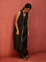 Rohe Sleeveless Linen Kurta Set - Charcoal