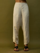 Etsu Yoke Linen Kurta Set - Off White