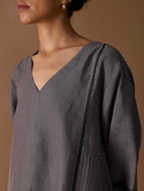 Marwa Metallic Linen Panelled Kurta - Metallic Grey