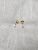 Lara Earring - Pearl