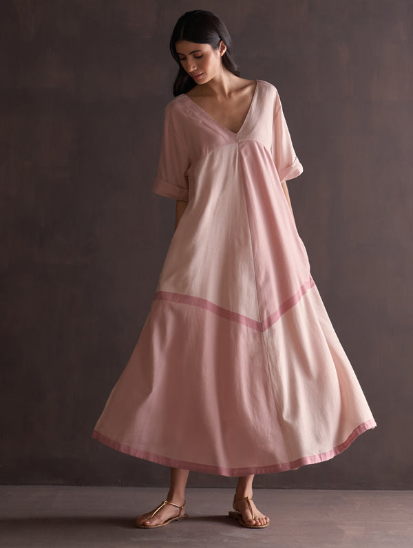 Kira Flowing Dress - Blush