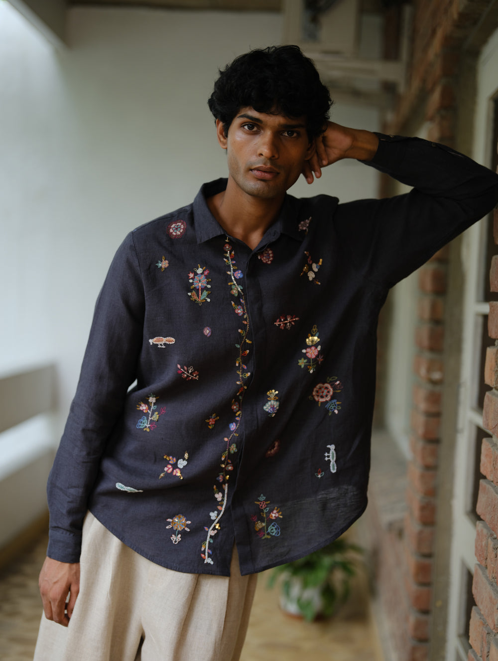 Zai Floral Hand-Embroidered Shirt - Charcoal