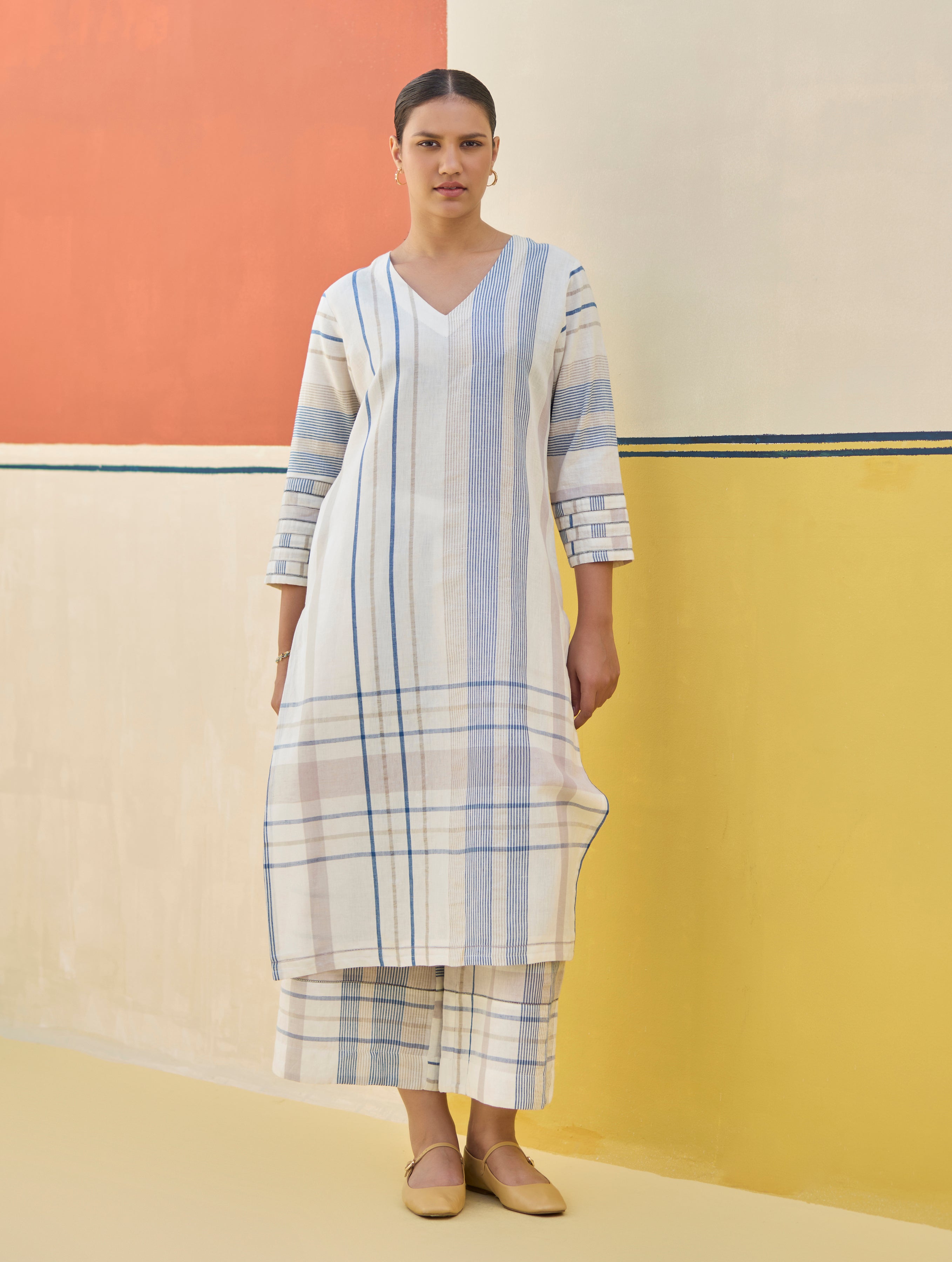 Misa Check Linen Kurta - Ivory – Manan