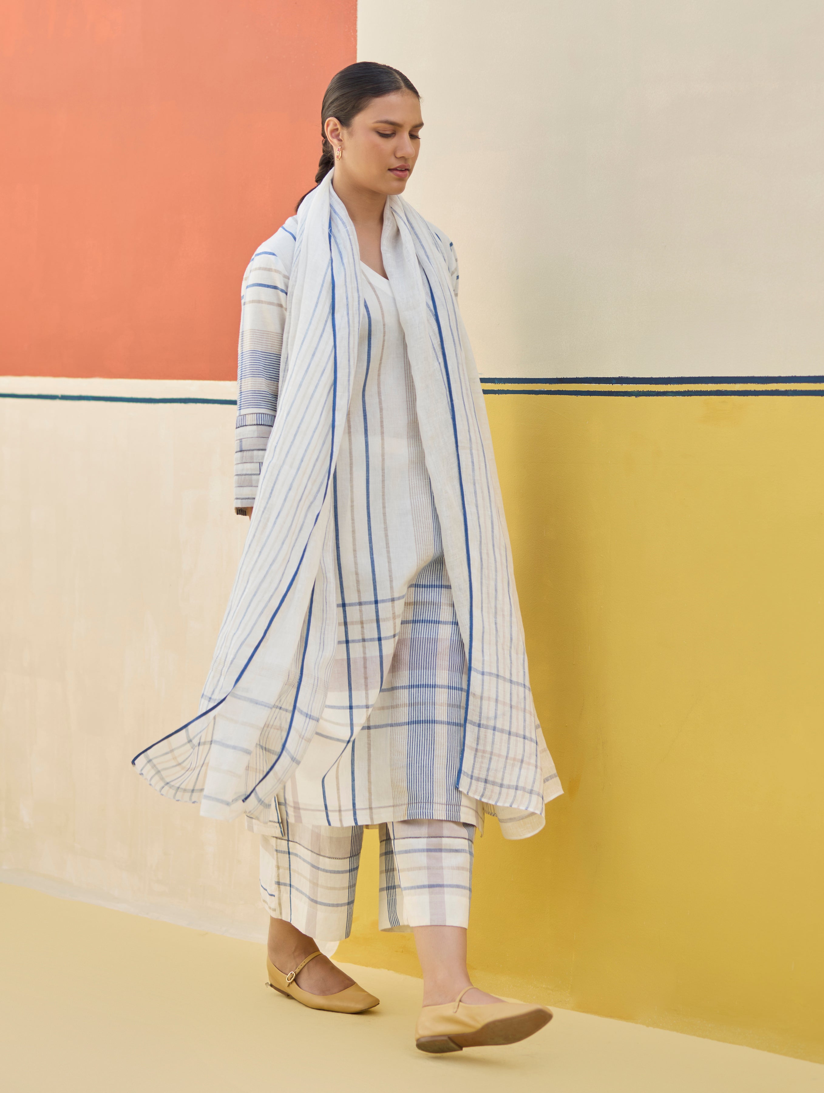 Misa Check Linen Kurta Set - Ivory – Manan