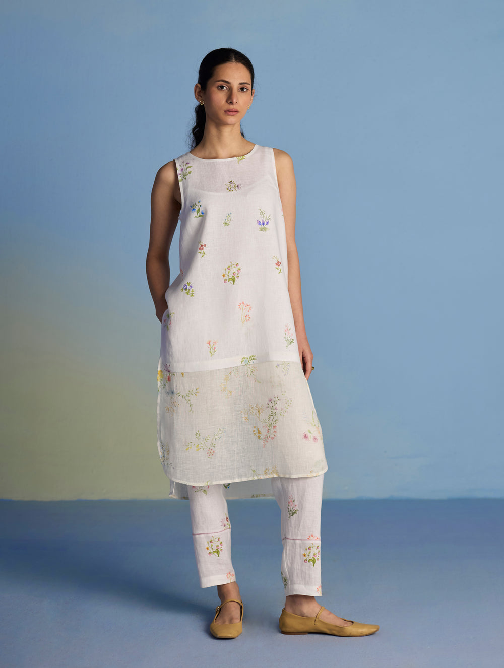 Nama Floral Linen Pant - White