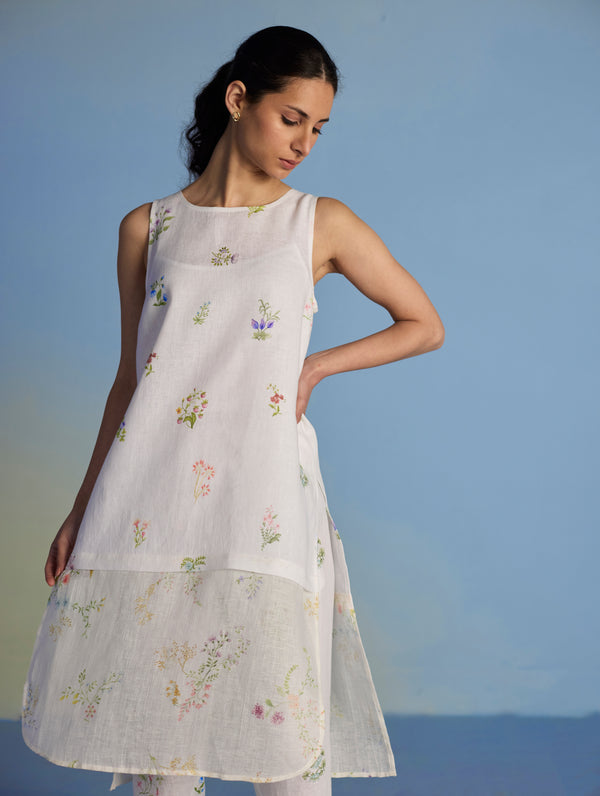 Aneya Patchwork Floral Linen Kurta - White