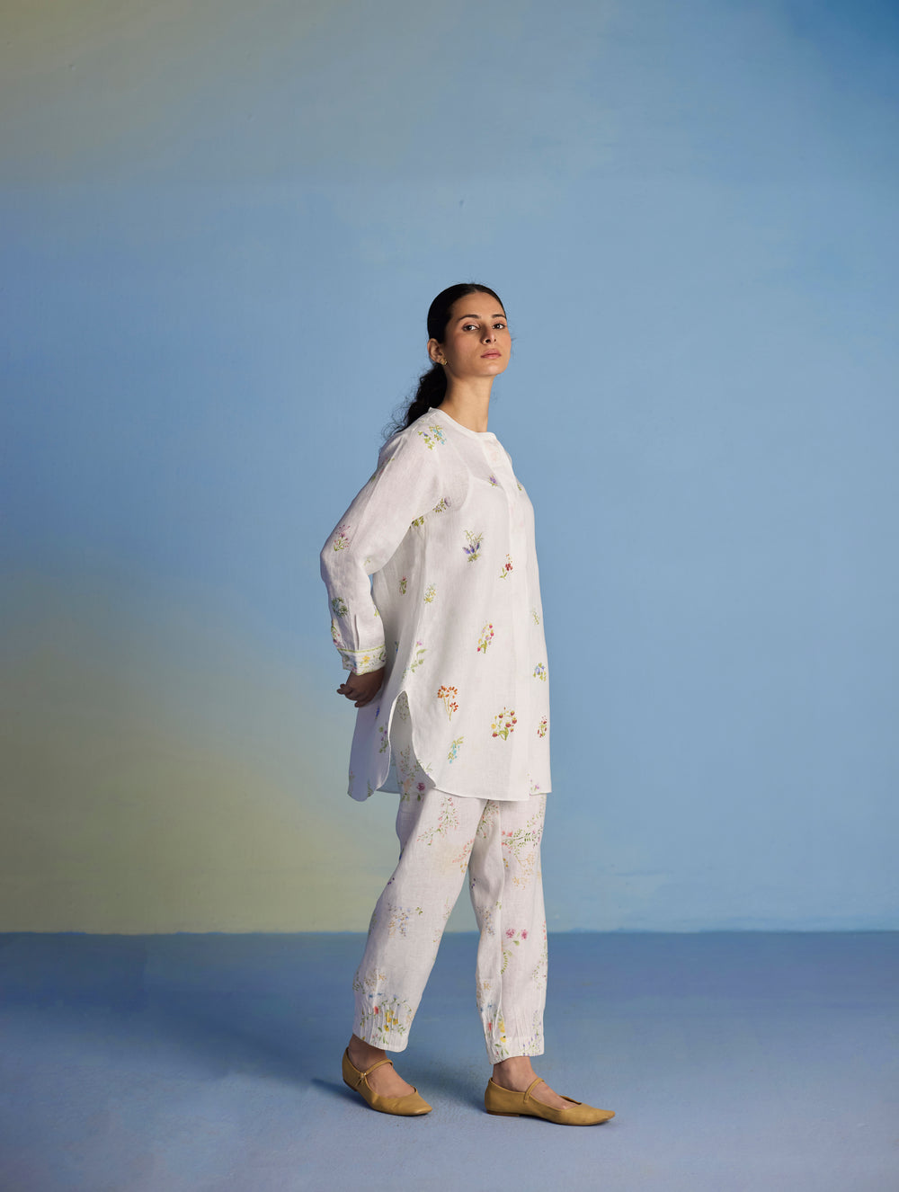 Anya Hand-Embroidered Floral Linen Co-ord Set - White