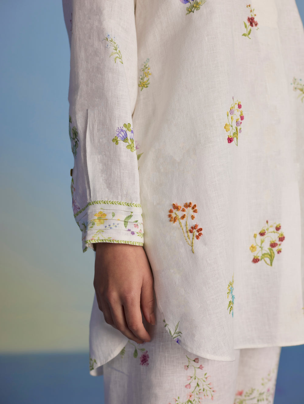 Anya Hand-Embroidered Floral Linen Co-ord Set - White