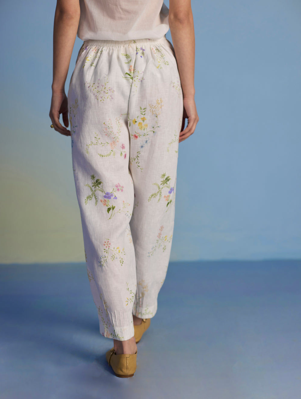 Anya Hand-Embroidered Floral Linen Co-ord Set - White