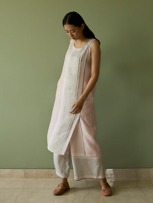 Yara Sleeveless Border Linen Kurta - Blush