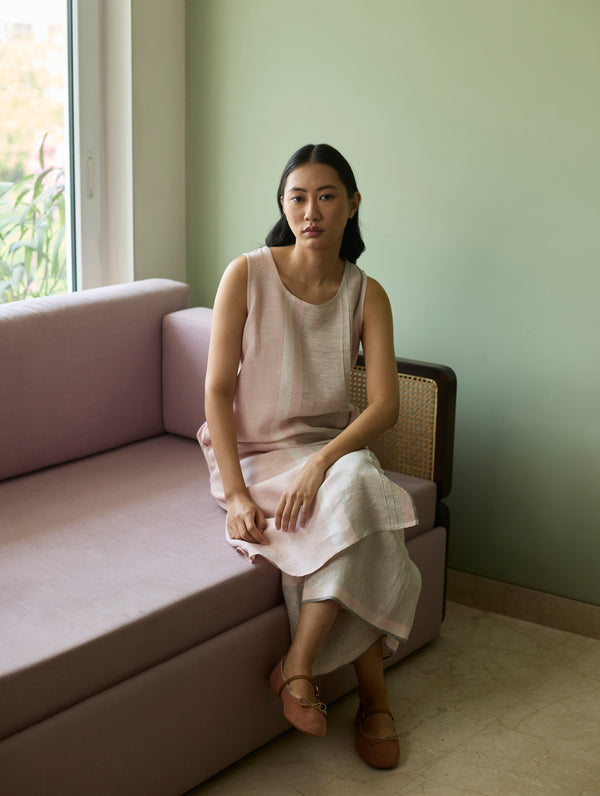 Yara Sleeveless Border Linen Kurta - Blush