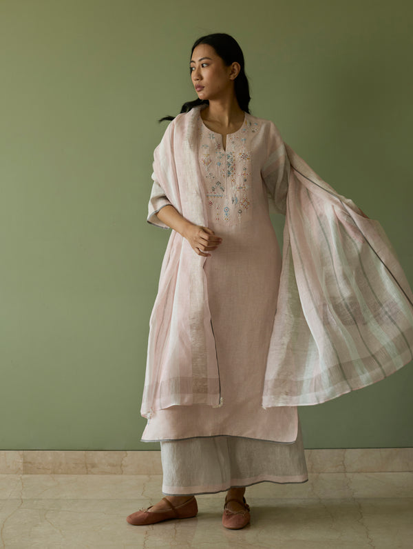 Vira Hand-Emboidered Linen Kurta - Blush