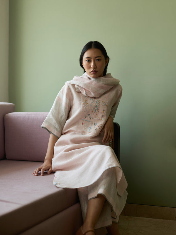 Vira Hand-Emboidered Linen Kurta Set - Blush