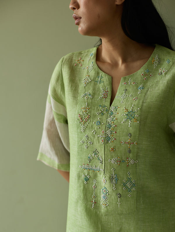 Vira Hand-Emboidered Linen Kurta - Meadow