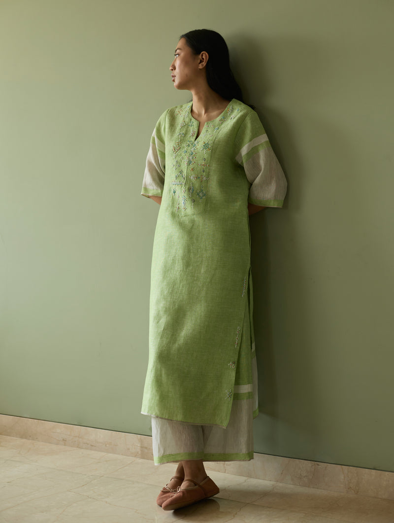 Vira Hand-Emboidered Linen Kurta - Meadow