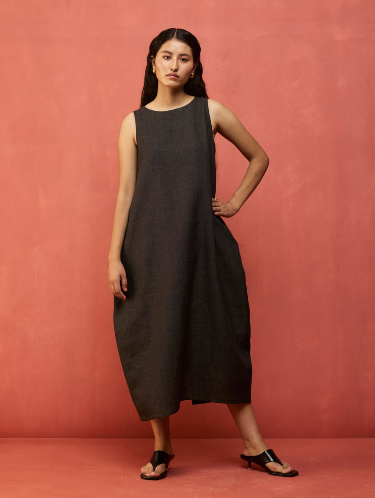 Juro Linen Parabola Dress - Charcoal