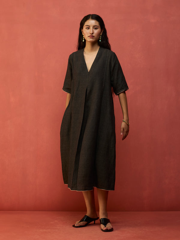 Maki Pleated Linen Dress - Charcoal
