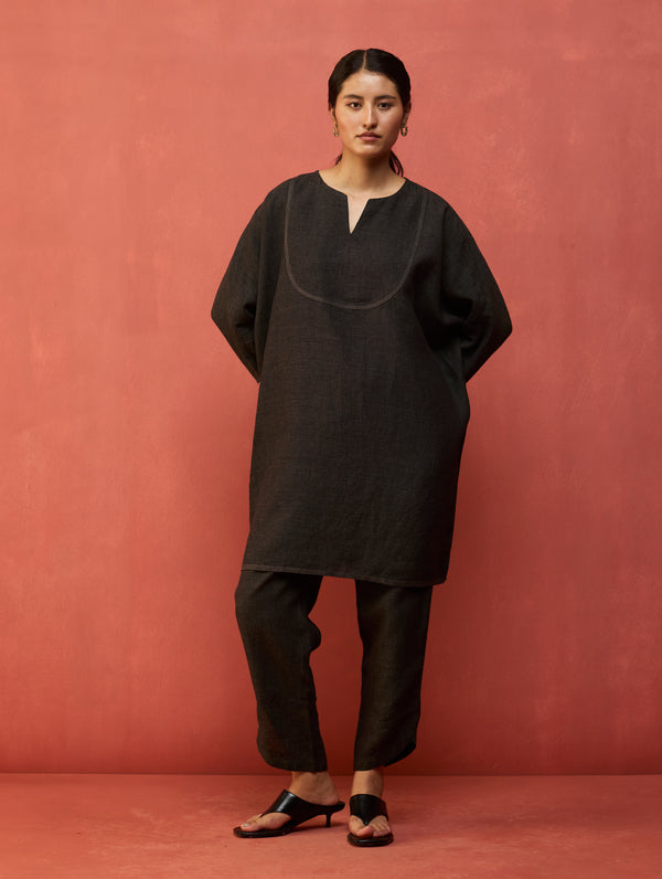 Etsu Yoke Linen Kurta Set - Charcoal