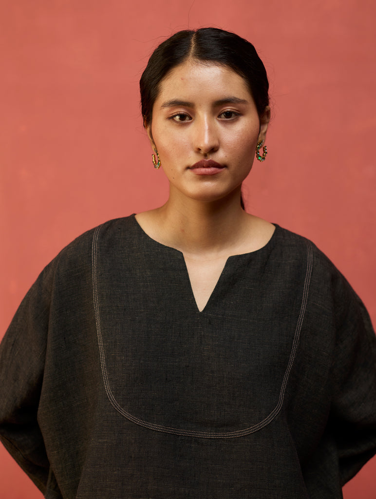 Etsu Yoke Linen Kurta - Charcoal