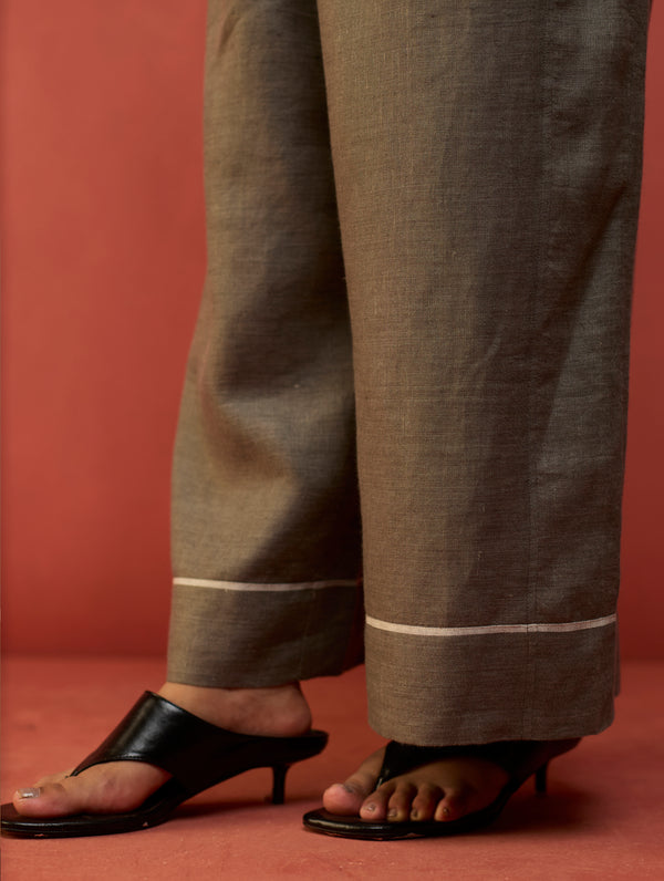 Rohe Sleeveless Linen Kurta Set - Grey