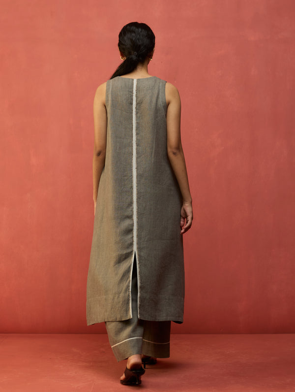 Rohe Sleeveless Linen Kurta Set - Grey