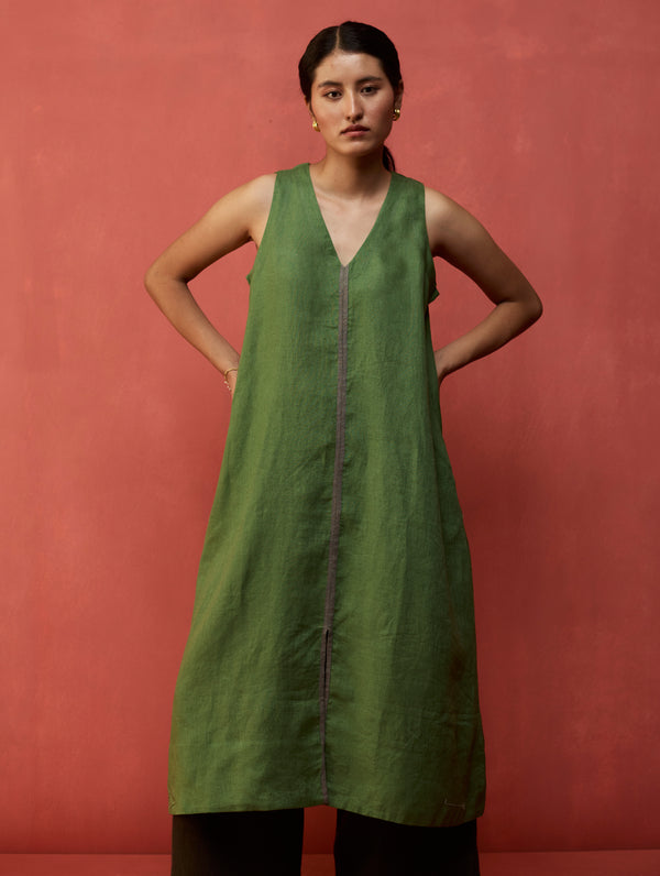 Rohe Sleeveless Linen Kurta Set - Fern Green