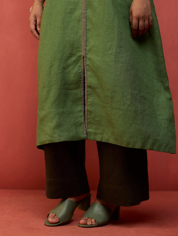 Rohe Sleeveless Linen Kurta Set - Fern Green