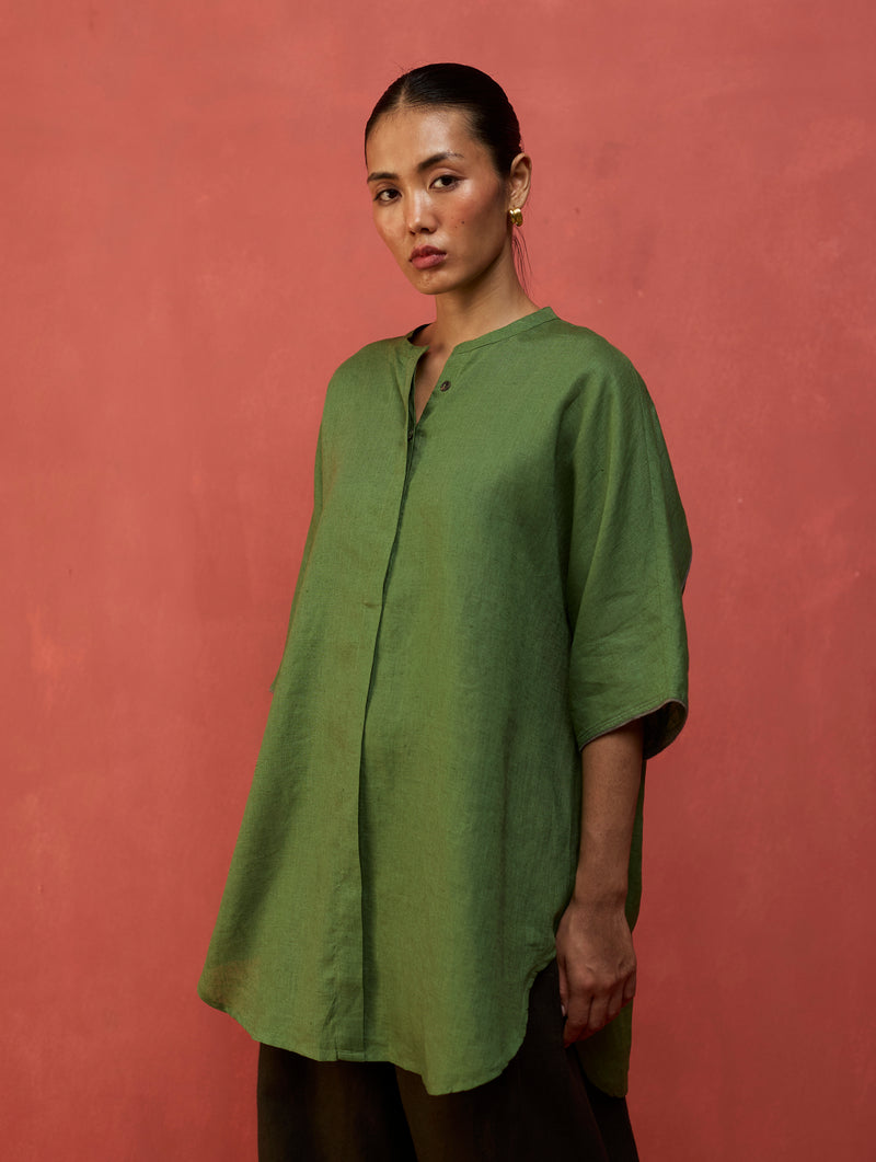 Sumire Curved Hem Linen Top - Fern Green