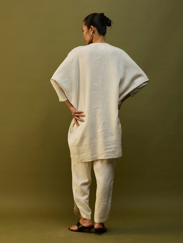 Etsu Yoke Linen Kurta - Off White
