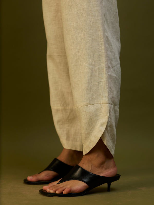 Etsu Yoke Linen Kurta Set - Off White