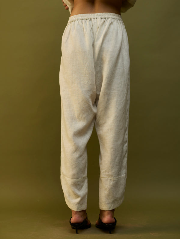 Etsu Yoke Linen Kurta Set - Off White