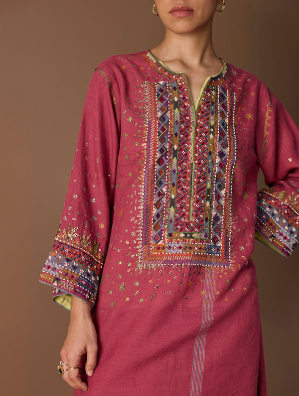Mahra Hand-Embroidered Linen Kurta - Metallic Crimson