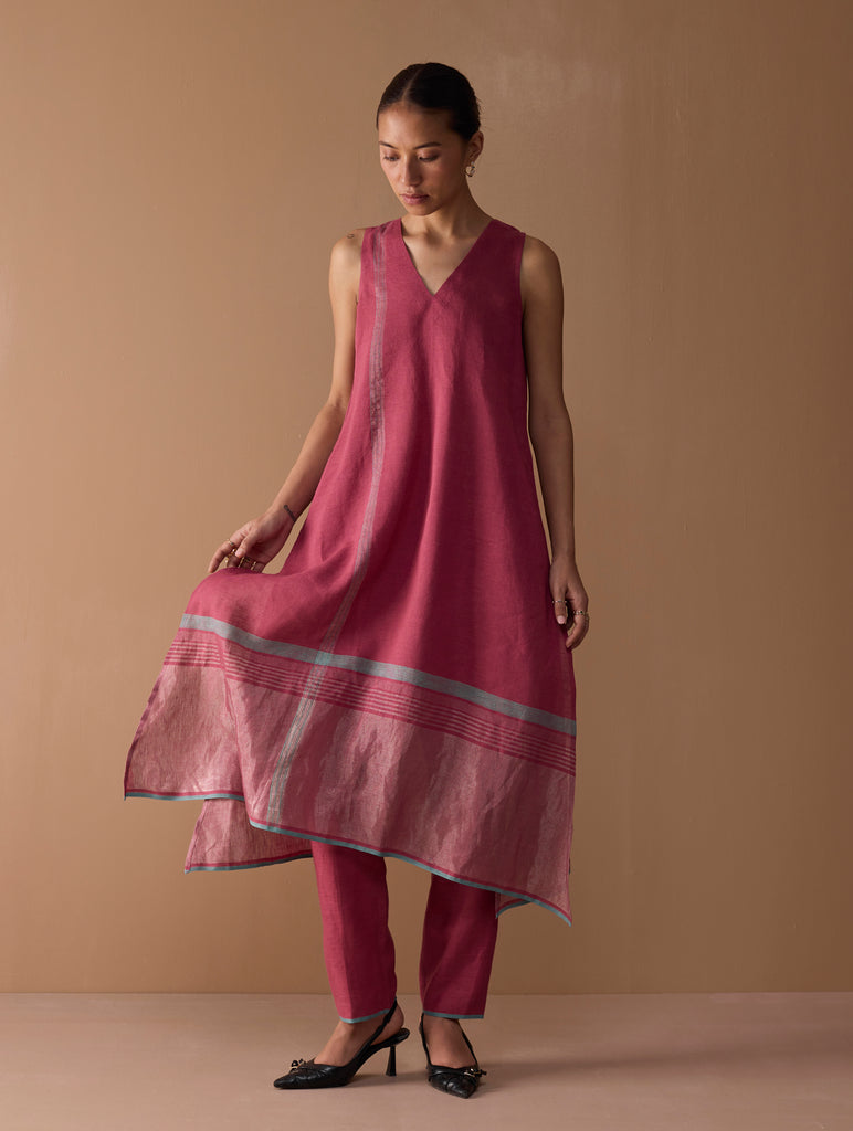 Noor Sleeveless Kurta Set - Metallic Crimson