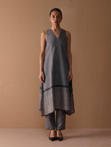 Noor Sleeveless Kurta Set - Metallic Grey