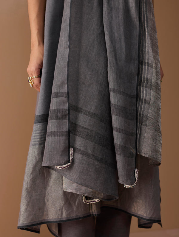 Noor Sleeveless Kurta Set - Metallic Grey