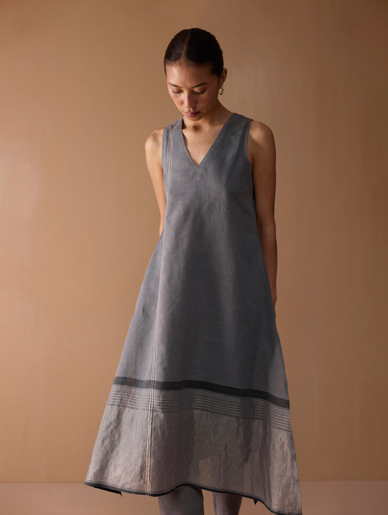 Noor Sleeveless Kurta - Metallic Grey