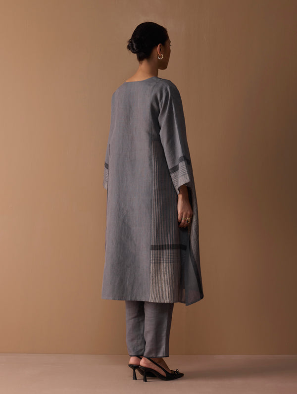 Marwa Metallic Linen Panelled Kurta Set - Metallic Grey