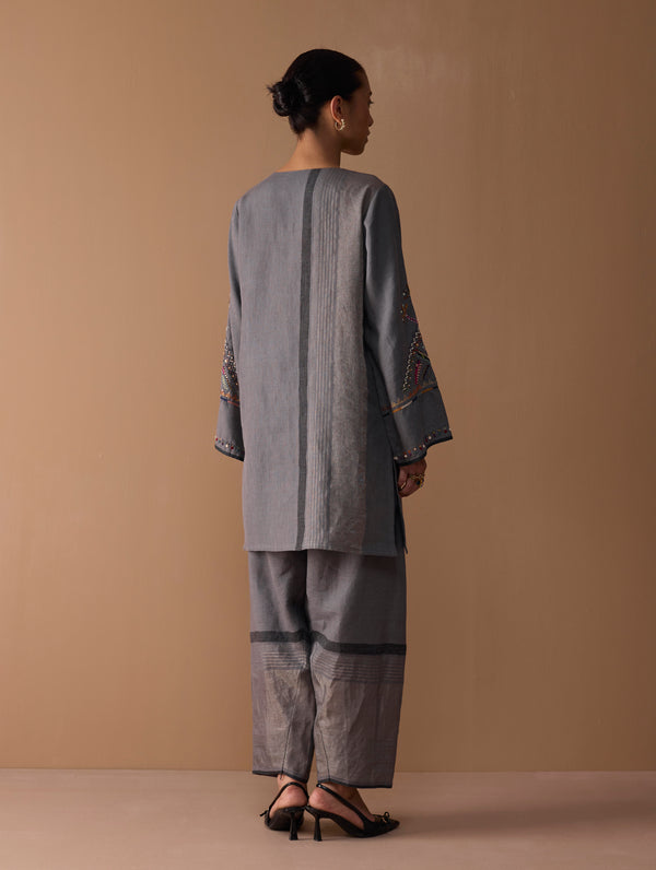 Sahar Hand-Embroidered Kurta - Metallic Grey