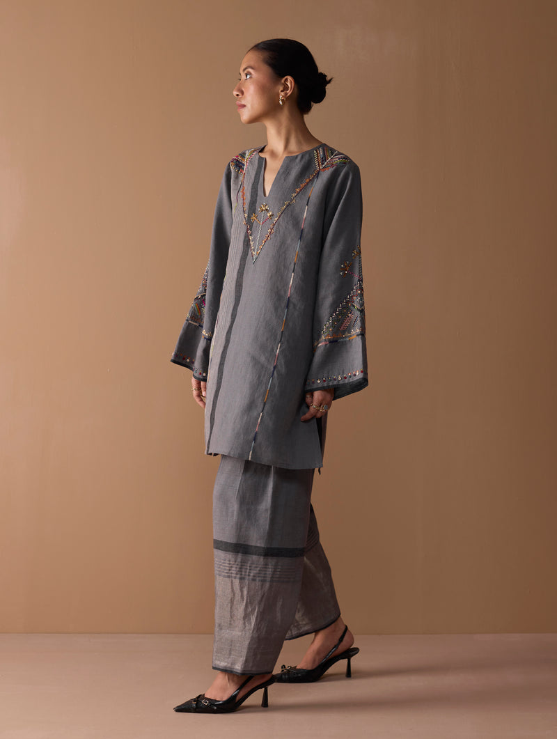 Sahar Hand-Embroidered Kurta Set - Metallic Grey
