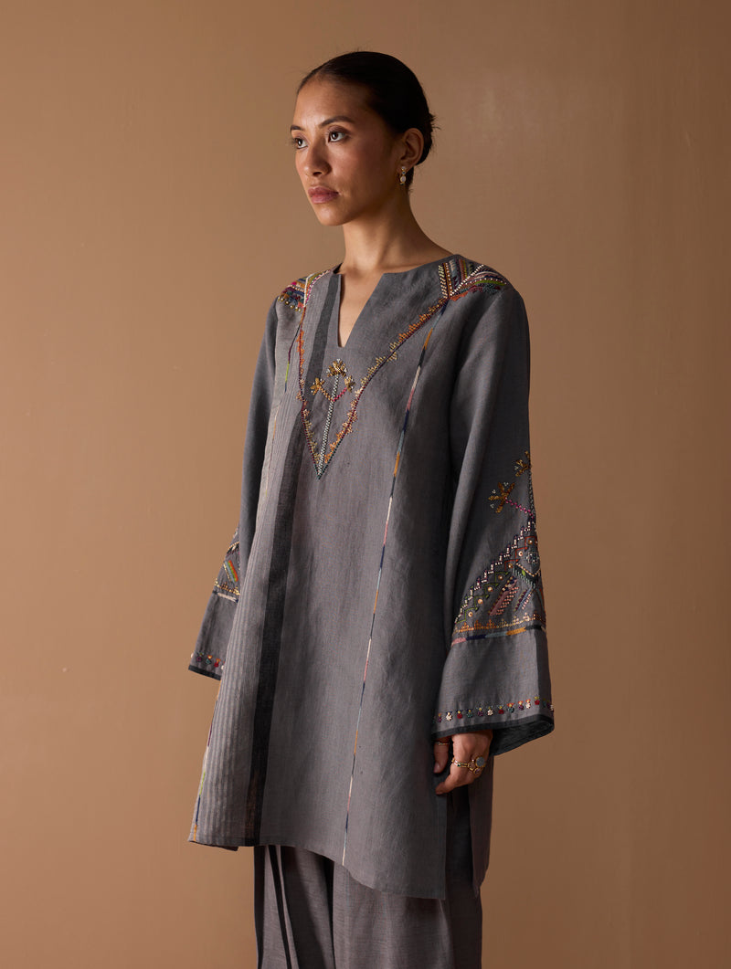 Sahar Hand-Embroidered Kurta Set - Metallic Grey