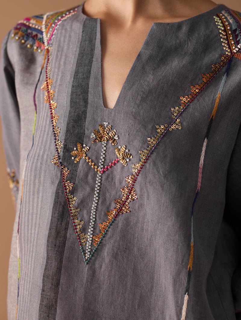 Sahar Hand-Embroidered Kurta Set - Metallic Grey