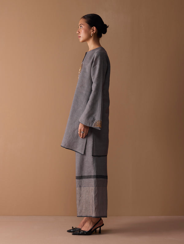 Gul Sequin Embroidered Short Kurta - Grey