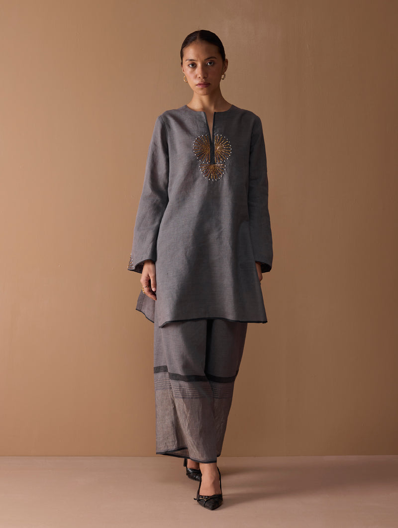 Gul Sequin Embroidered Short Kurta Set - Grey