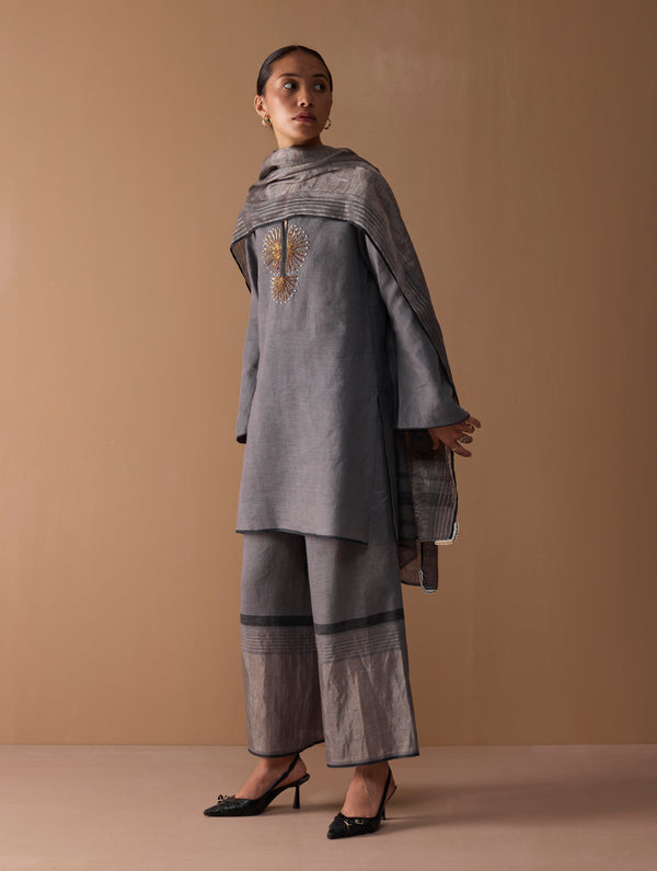 Gul Sequin Embroidered Short Kurta Set - Grey